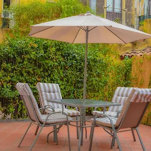 https://palazzo-mannino-apartments.catania-hotels.net